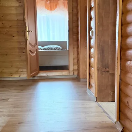 сонячні карпати 게스트하우스