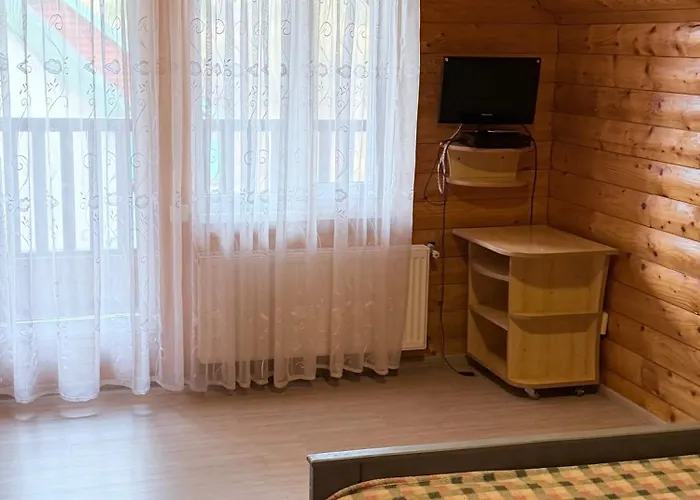 Konukevi сонячні карпати