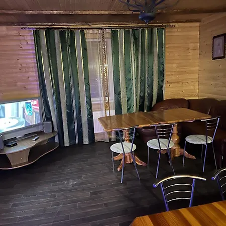 Guest house сонячні карпати Slavske