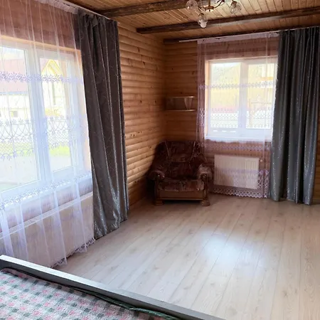 сонячні карпати 4*